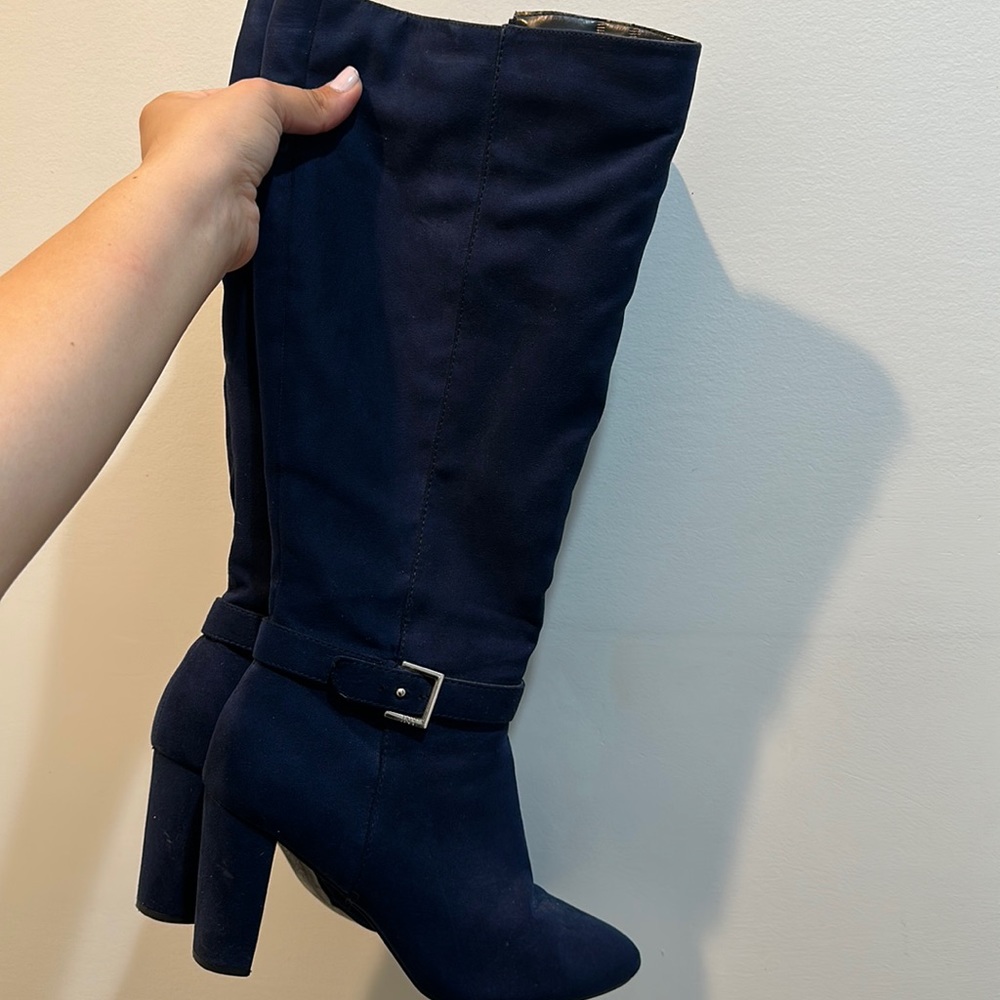 USED- NAVY BLUE KNEE HIGH BOOTS - WOMEN SIZE 8.5